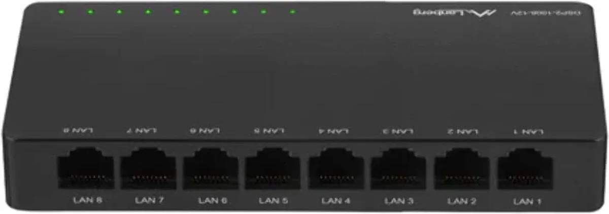 Switch - 5 Gigabit poorten - Plug en play - Klein en handig - 5RJ-45 - 10/100/1000 Mbps - MDI-MDIX ondersteuning - 12V - DSP2 switch van Lanberg in Zwart – productfoto