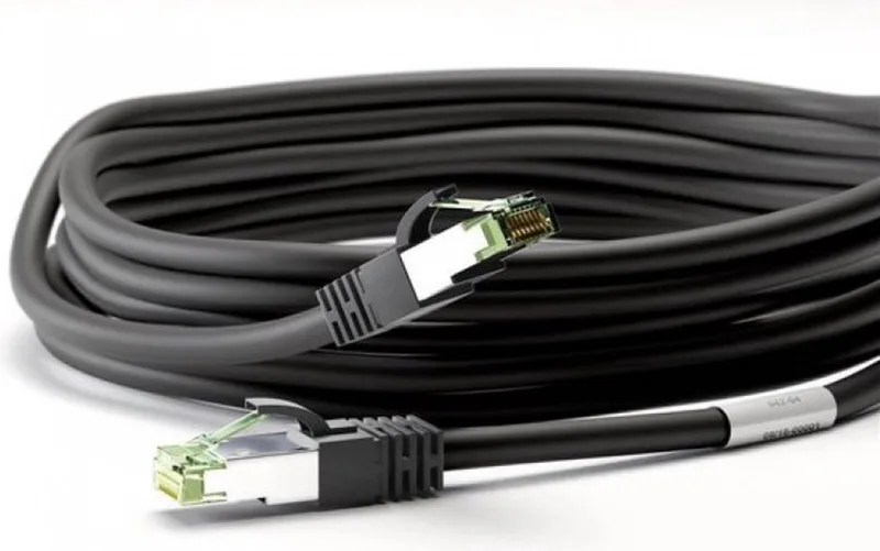 CAT8.1 S/FTP PIMF LSZH 10M - Netwerkkabel - Computerkabel - Kabel van LogiLink in Zwart – productfoto